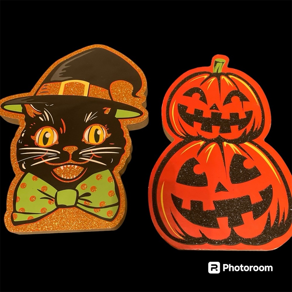 Vintage Style Halloween Black Cat and Pumpkins